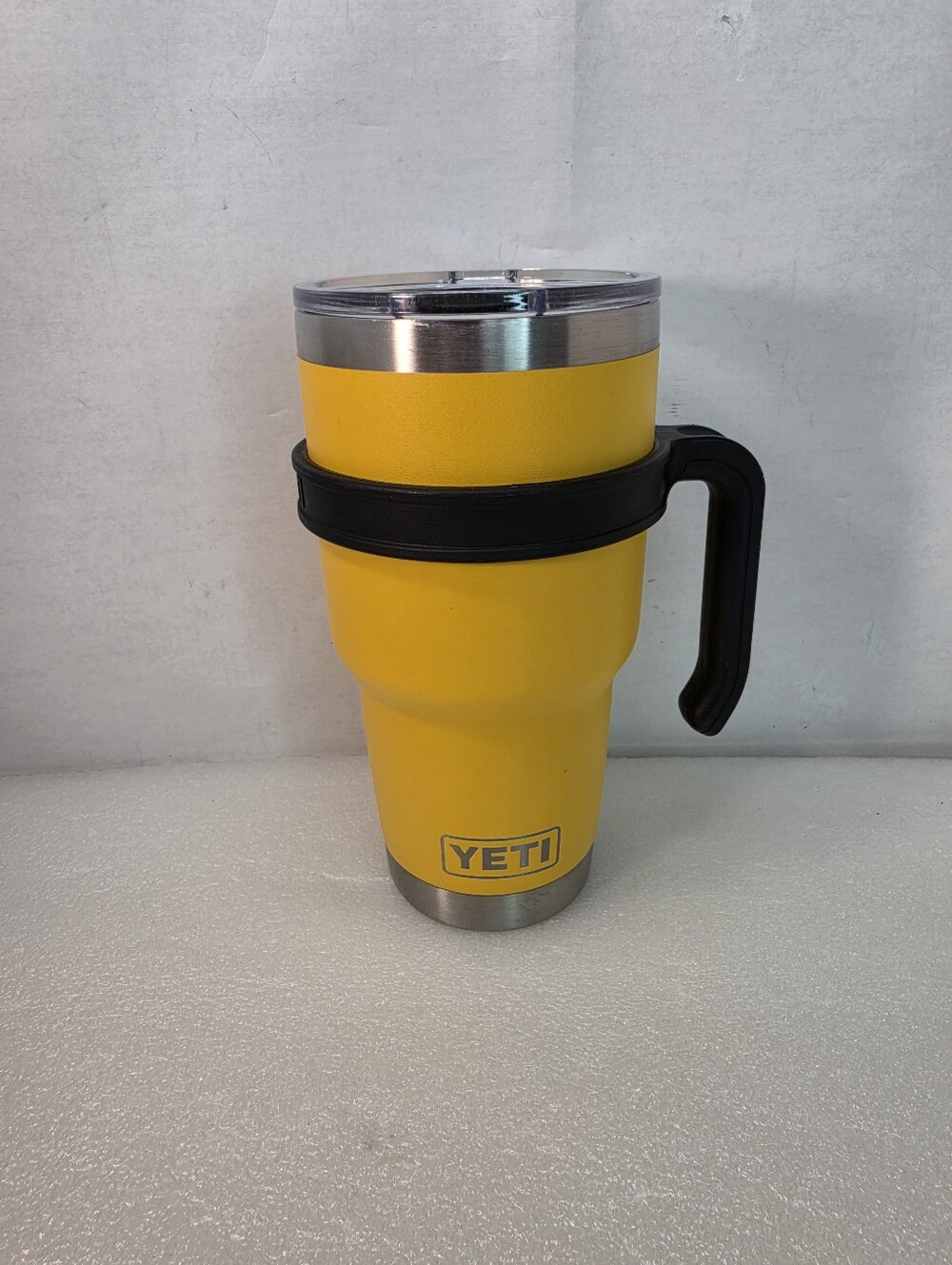 YETI  Rambler 30oz Rambler Mug Alpine Yellow with Magslider Lid & Yeti Handle.